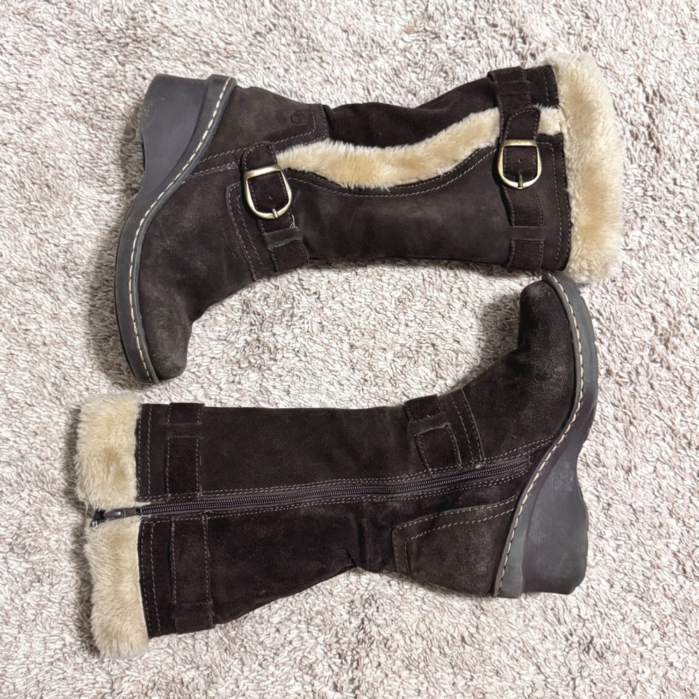 Y2K Bare Traps Boots Women 6.5M Brown Suede Wedge Faux Fur Trim Buckle Chunky